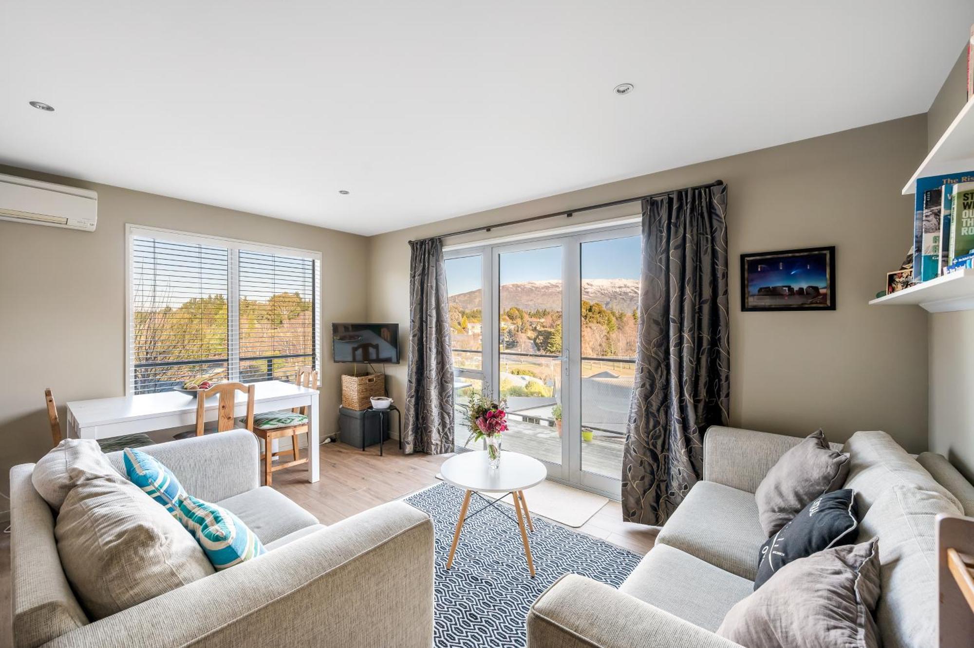 Criffel Garden Apartment Уанака Екстериор снимка