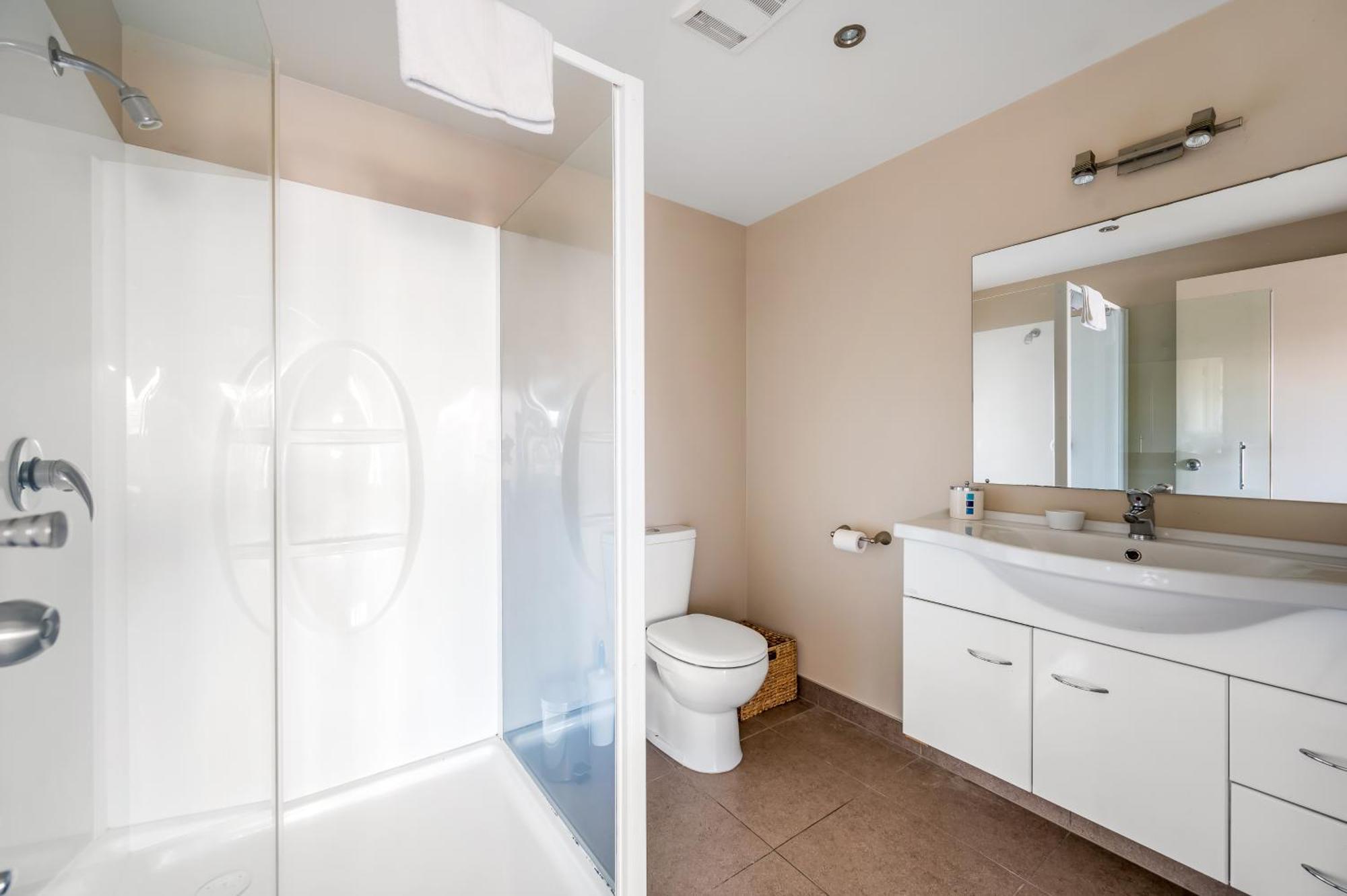 Criffel Garden Apartment Уанака Екстериор снимка