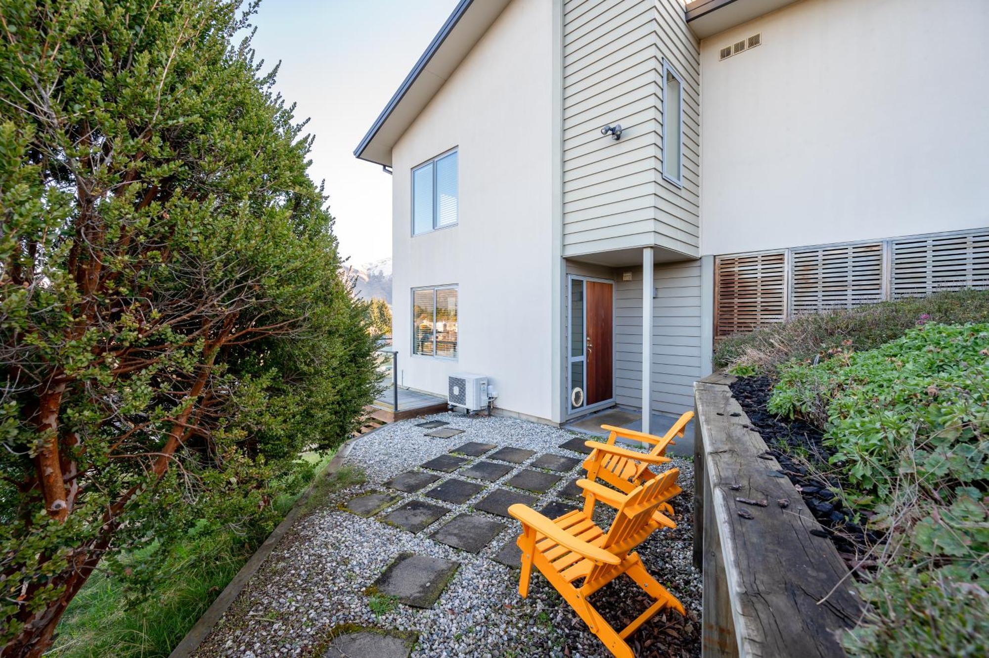 Criffel Garden Apartment Уанака Екстериор снимка
