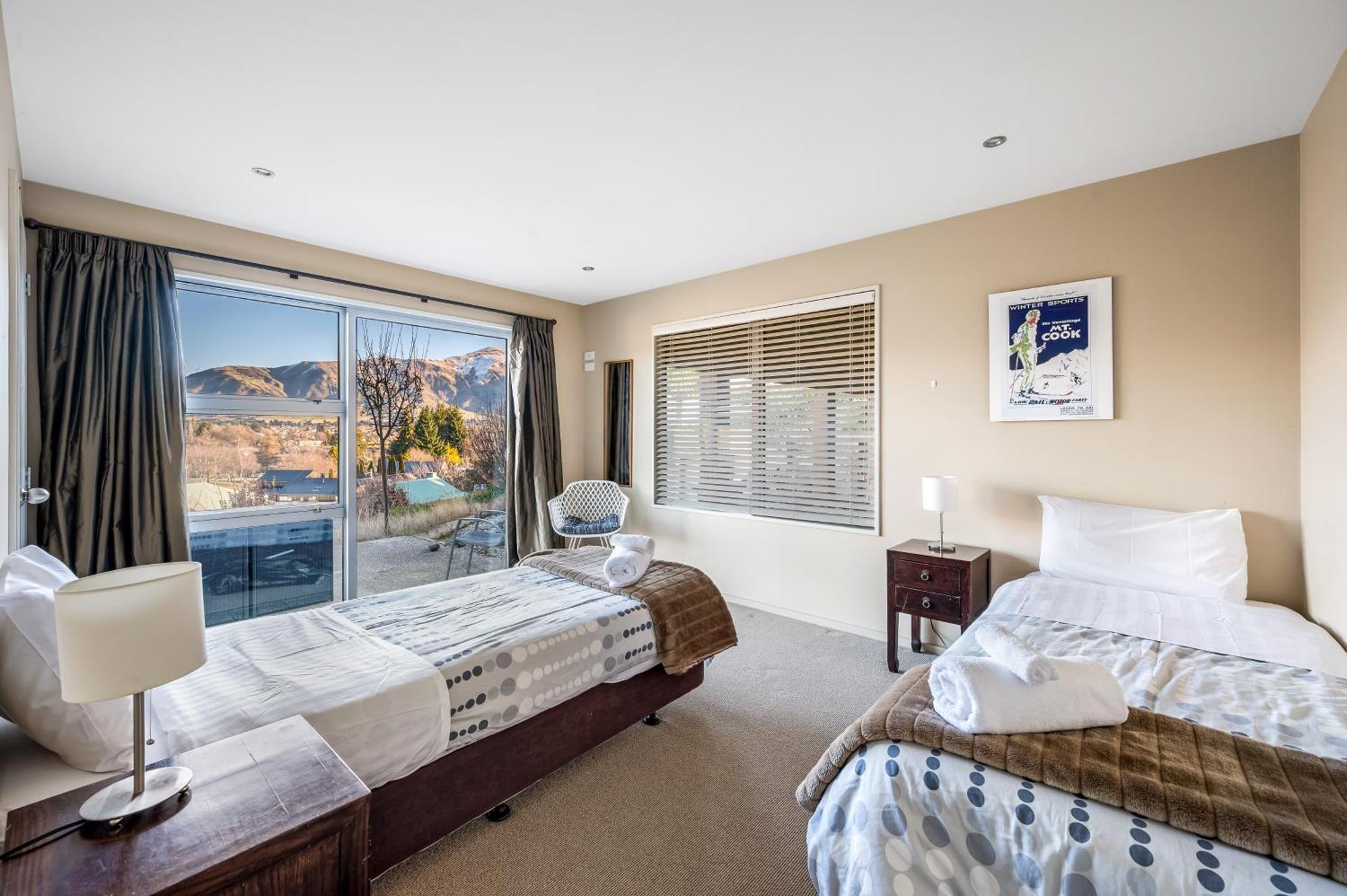 Criffel Garden Apartment Уанака Екстериор снимка